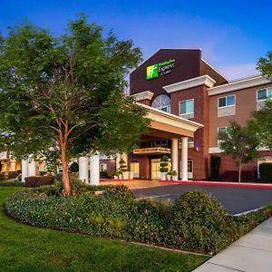 Holiday Inn Express & Suites Sacramento Ne Cal Expo By Ihg